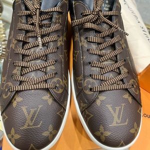 Mens Louis Vuitton Luxembourg sneakers
